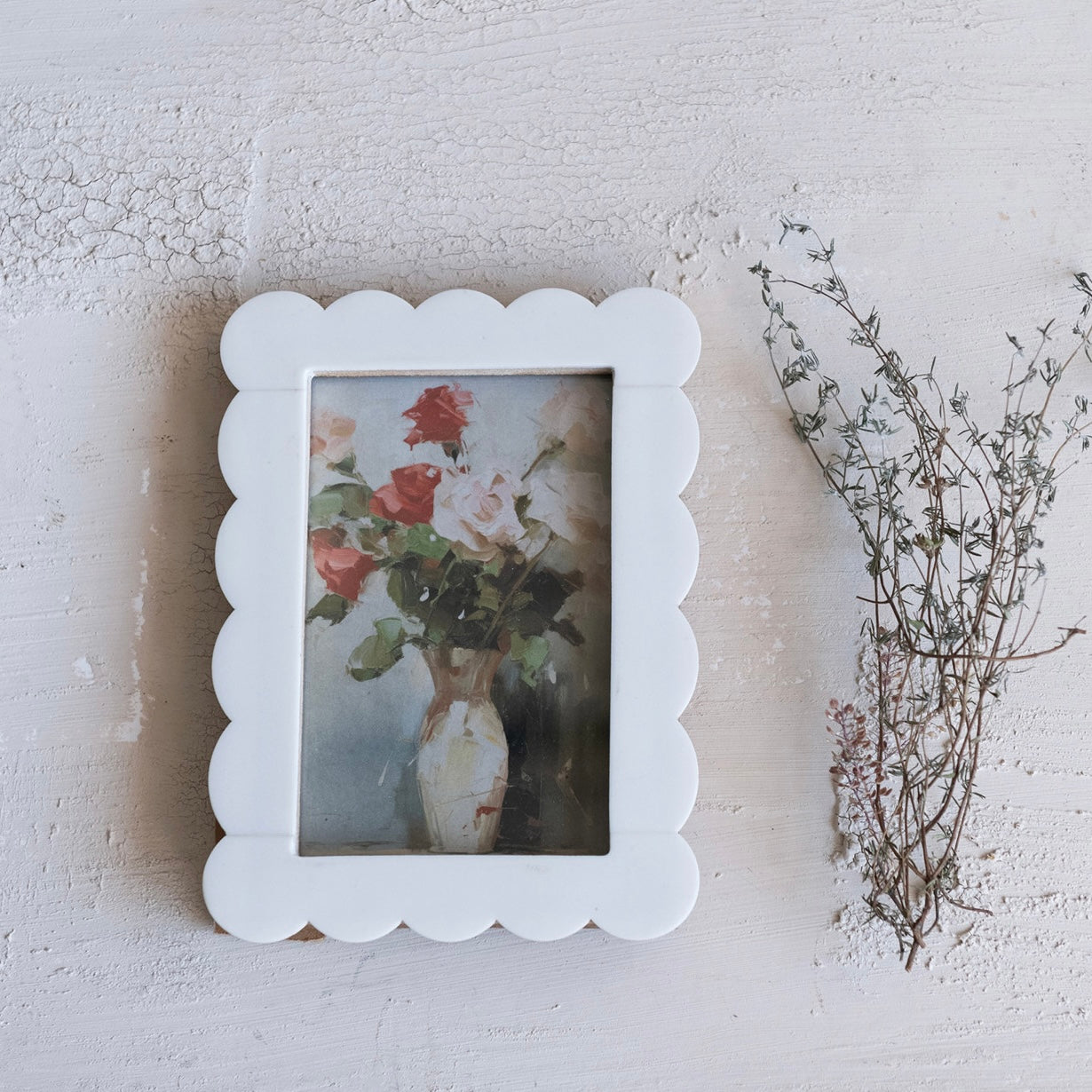 'Sweet Moments' Scalloped Frame