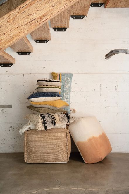 Poppy Jute Pouf