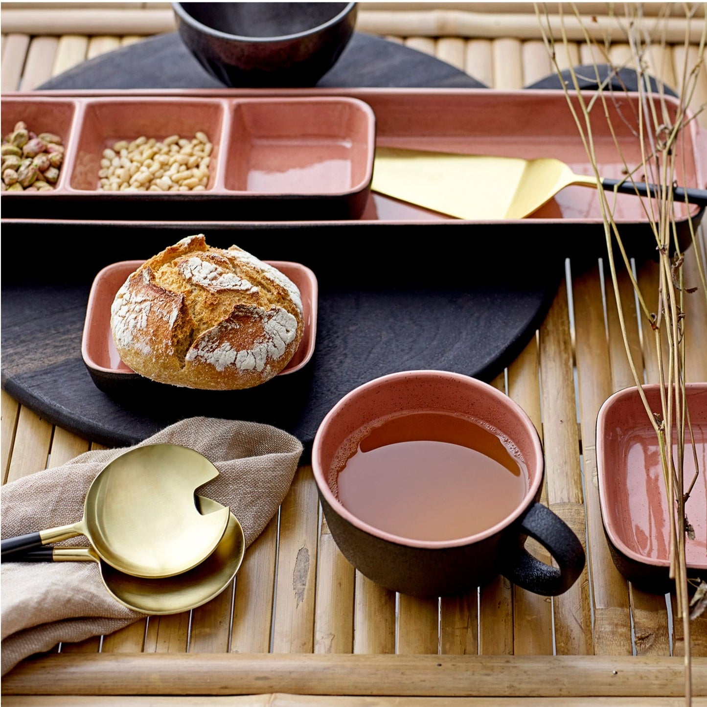 Round Acacia Wood Cutting Board