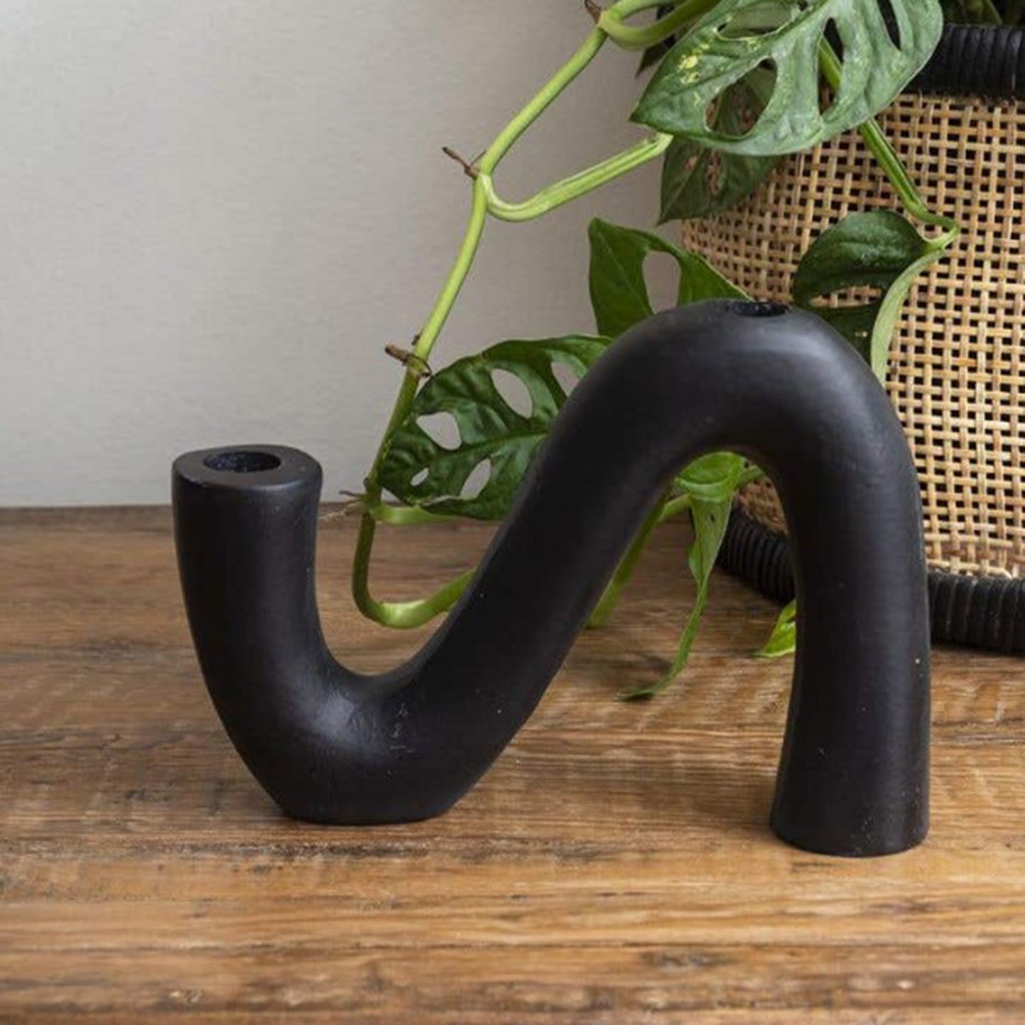 Xavier Candle Holder